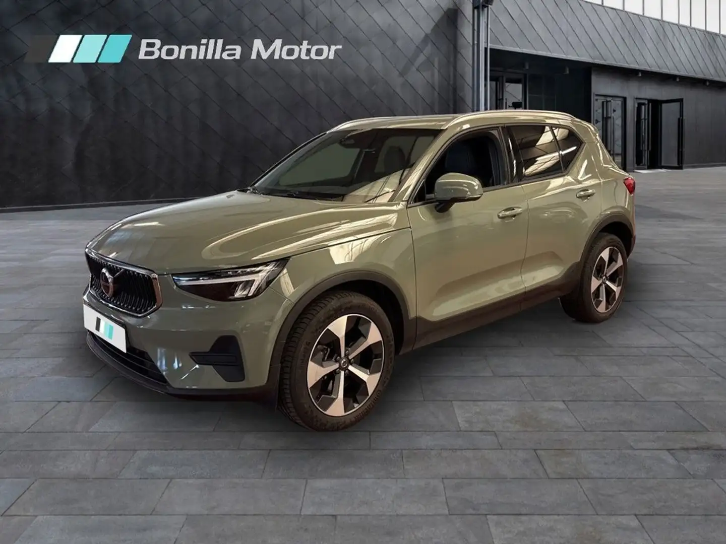 Volvo XC40 B3 Core Aut. Verde - 1