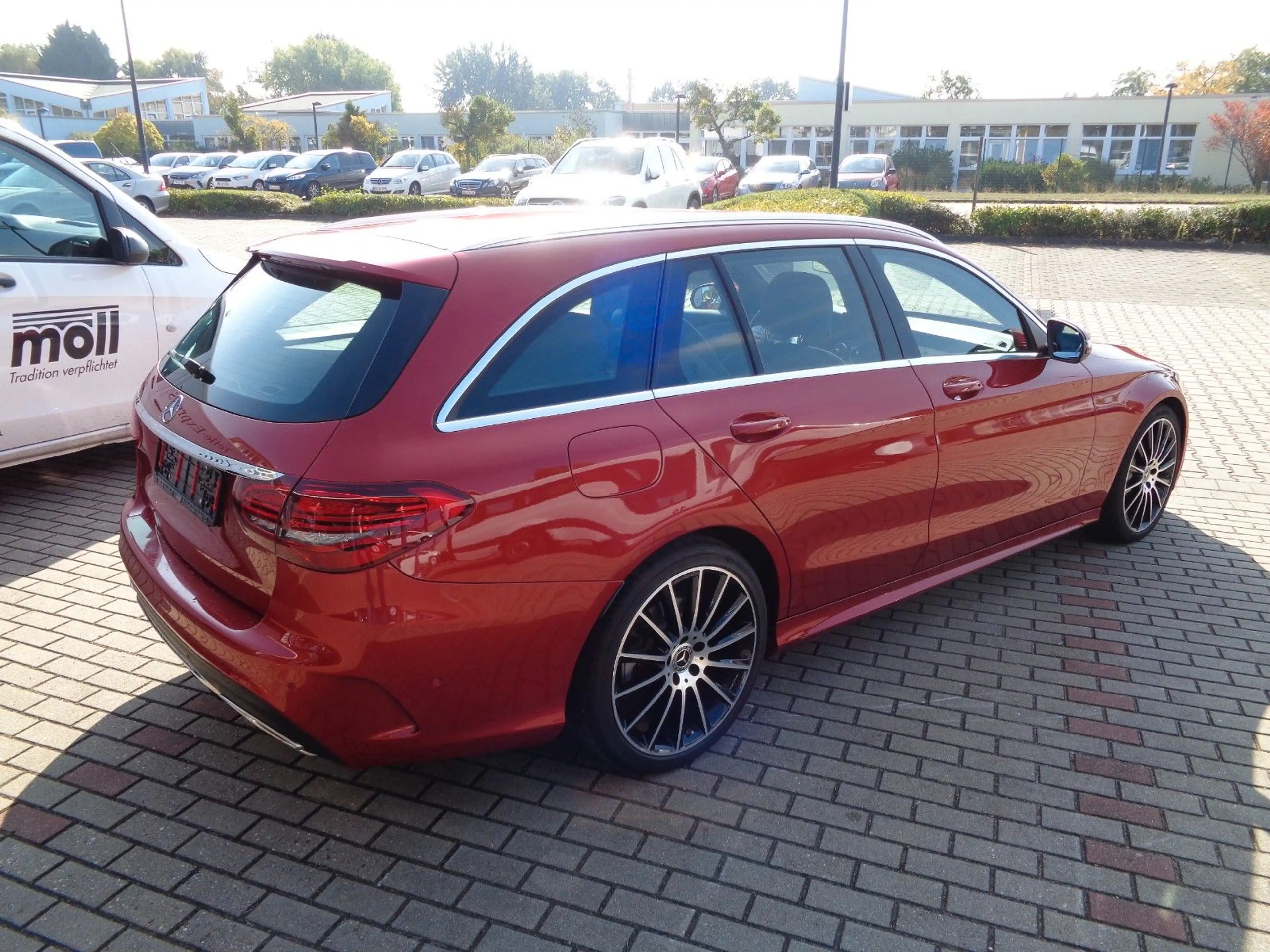 Mercedes-Benz C 300 T,AMG,NAVI,SPUR,LED,DISTRONIC,KAMERA — photo 4