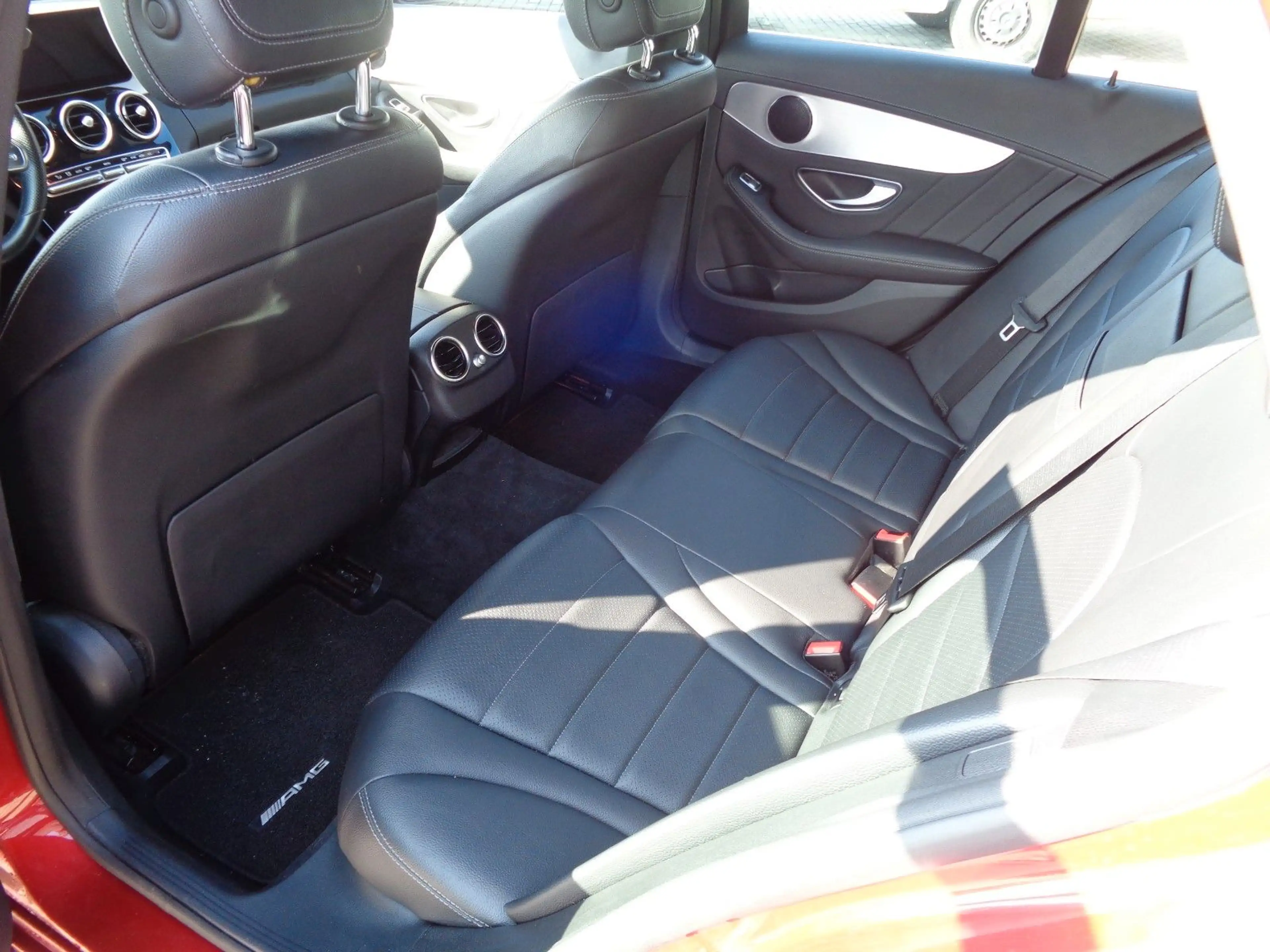 Mercedes-Benz C 300 T,AMG,NAVI,SPUR,LED,DISTRONIC,KAMERA — photo 8