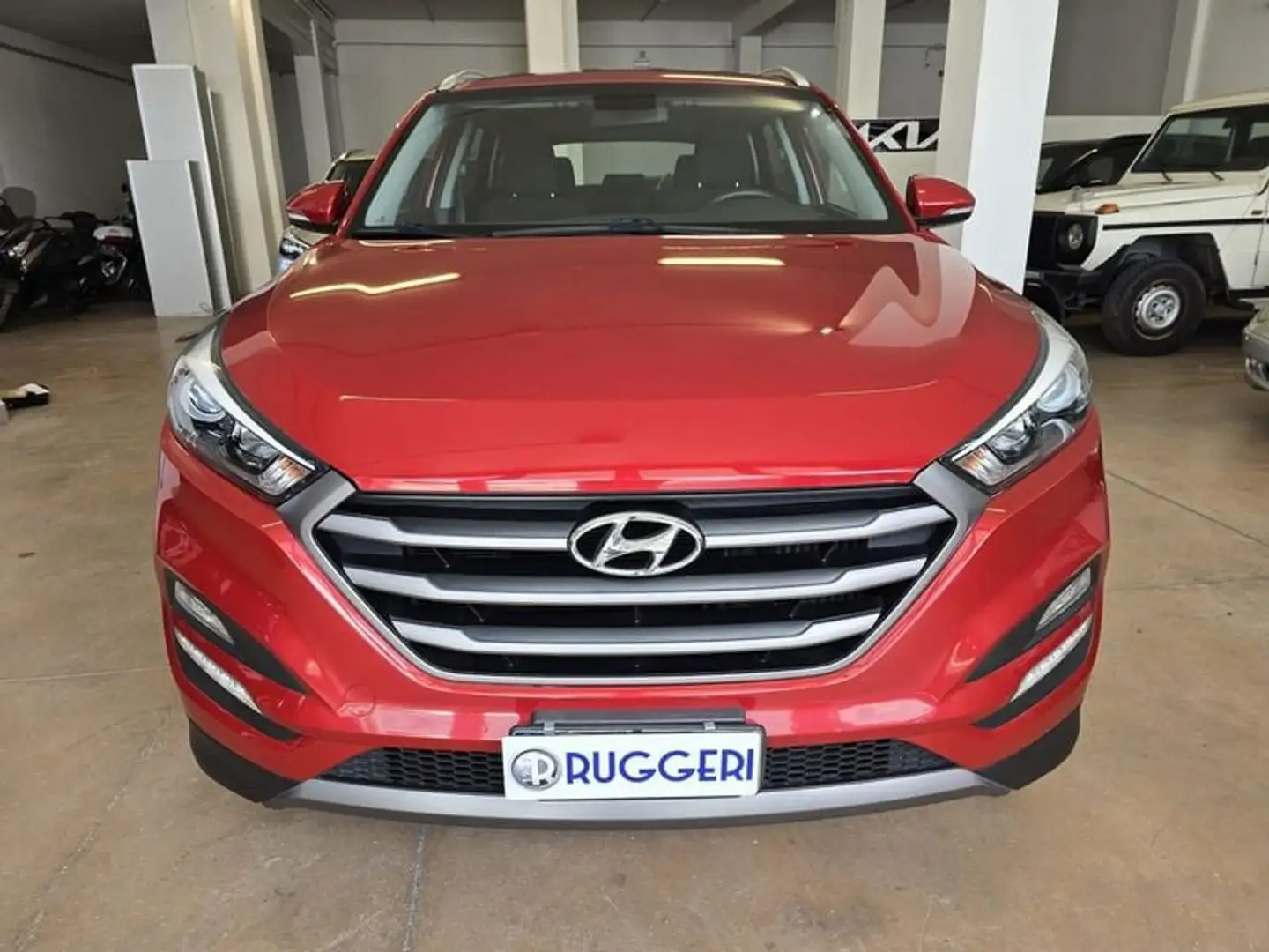 Hyundai TUCSON 1.7 CRDi Comfort Kırmızı - 2