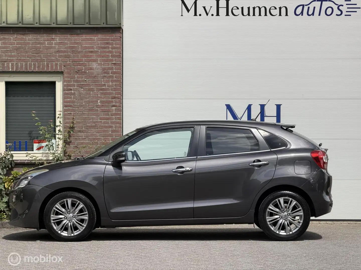 Suzuki Baleno 1.0 Boosterjet High Executive Keyless Adaptive Cru Grau - 2