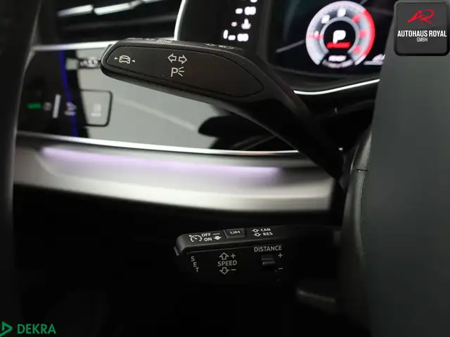 Audi Q7 view 16