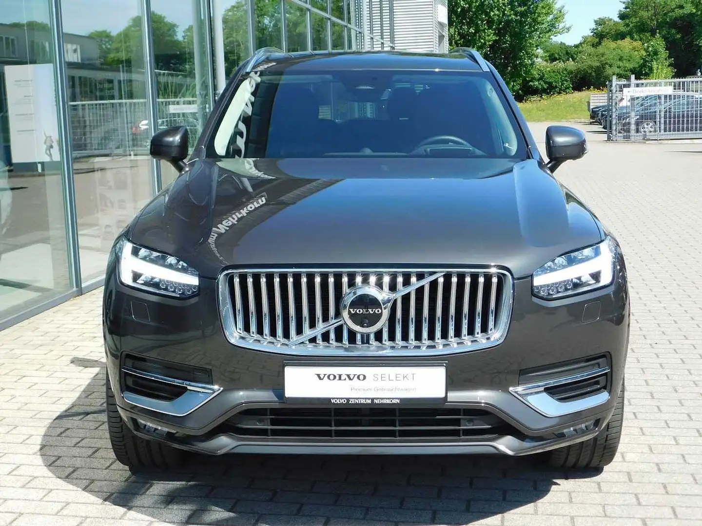 Volvo XC90 Diesel B5 D AWD Ultimate Bright Grijs - 2