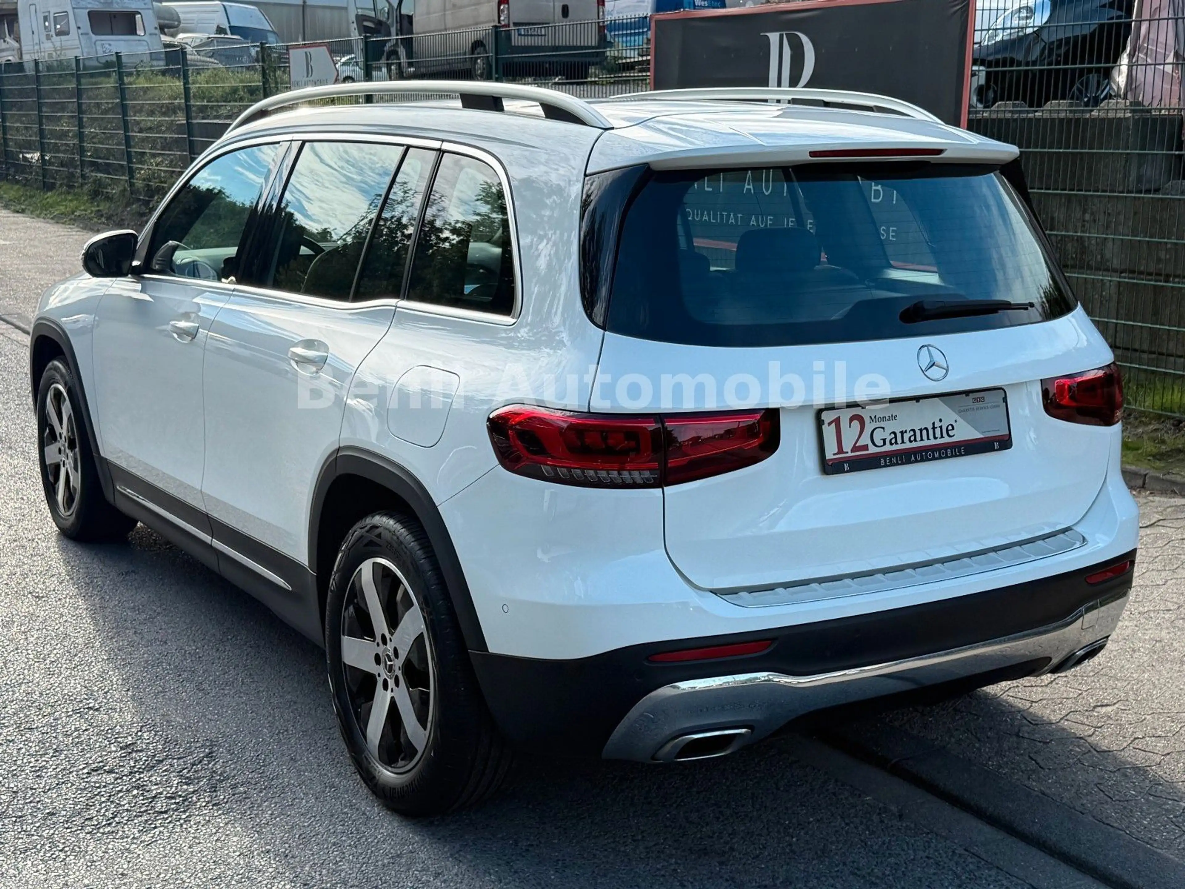 Mercedes-Benz GLB 180 /SCHKHFT/LED/WIDESCREEN/TMP/TEILLEDER/NAV — photo 3