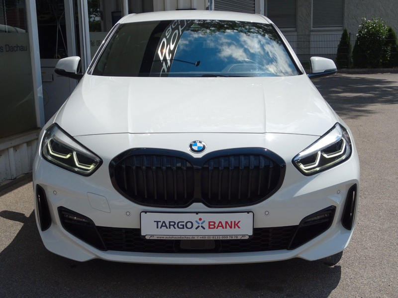 BMW 118 i Aut 17" M Sportpaket Navi Leder Ad. LED ACC — photo 2