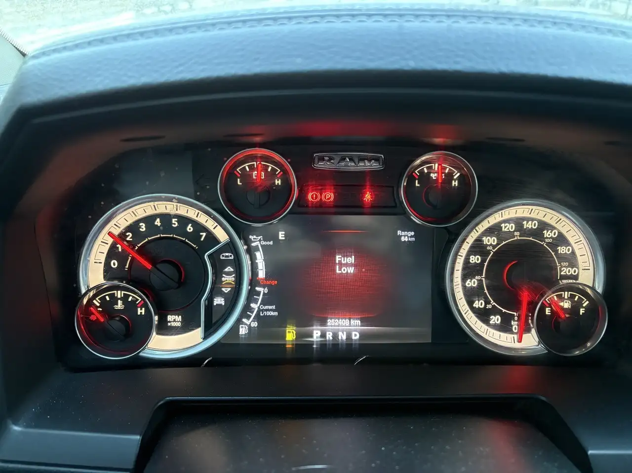 RAM 1500 снимка RAM 1500