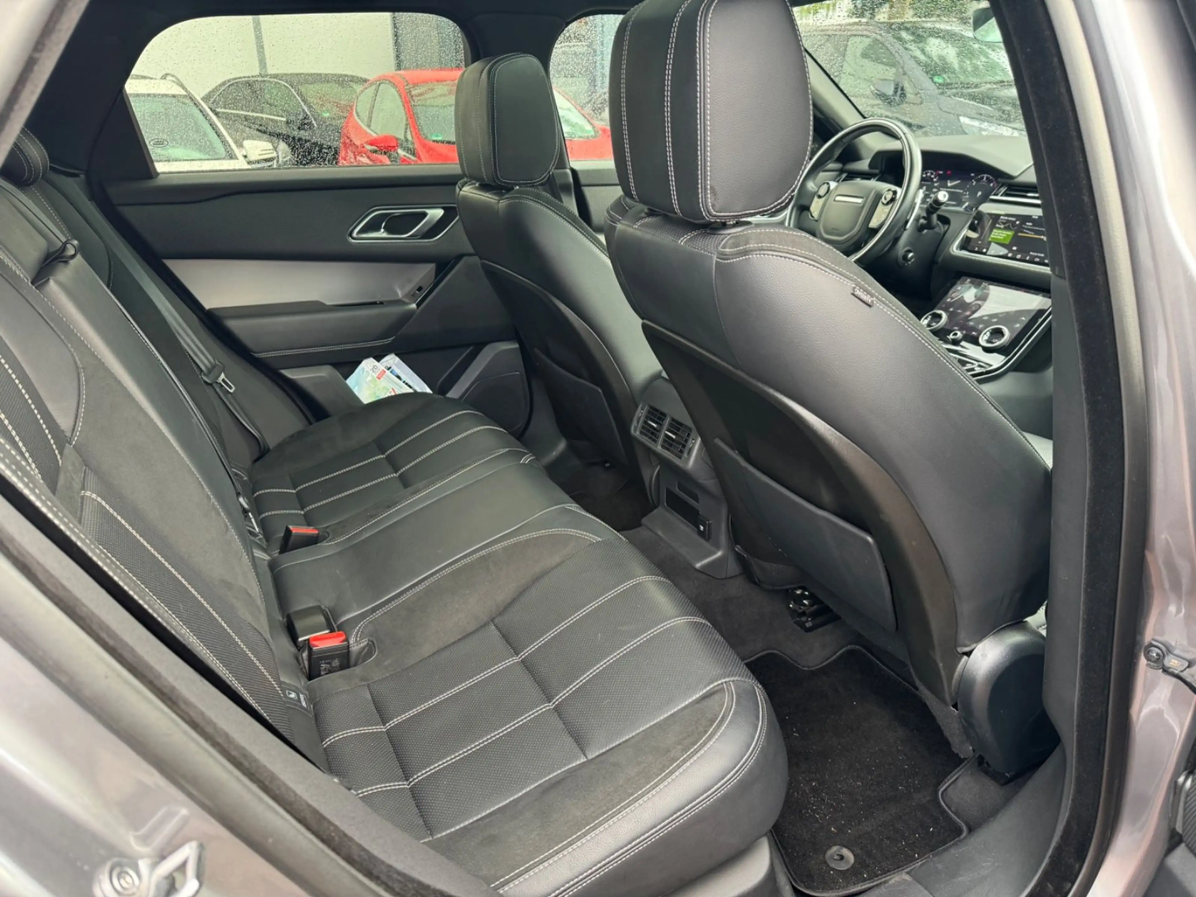 Land Rover Range Rover Velar R-Dynamic S PANO/HEAD-UP/KAMERA — photo 13