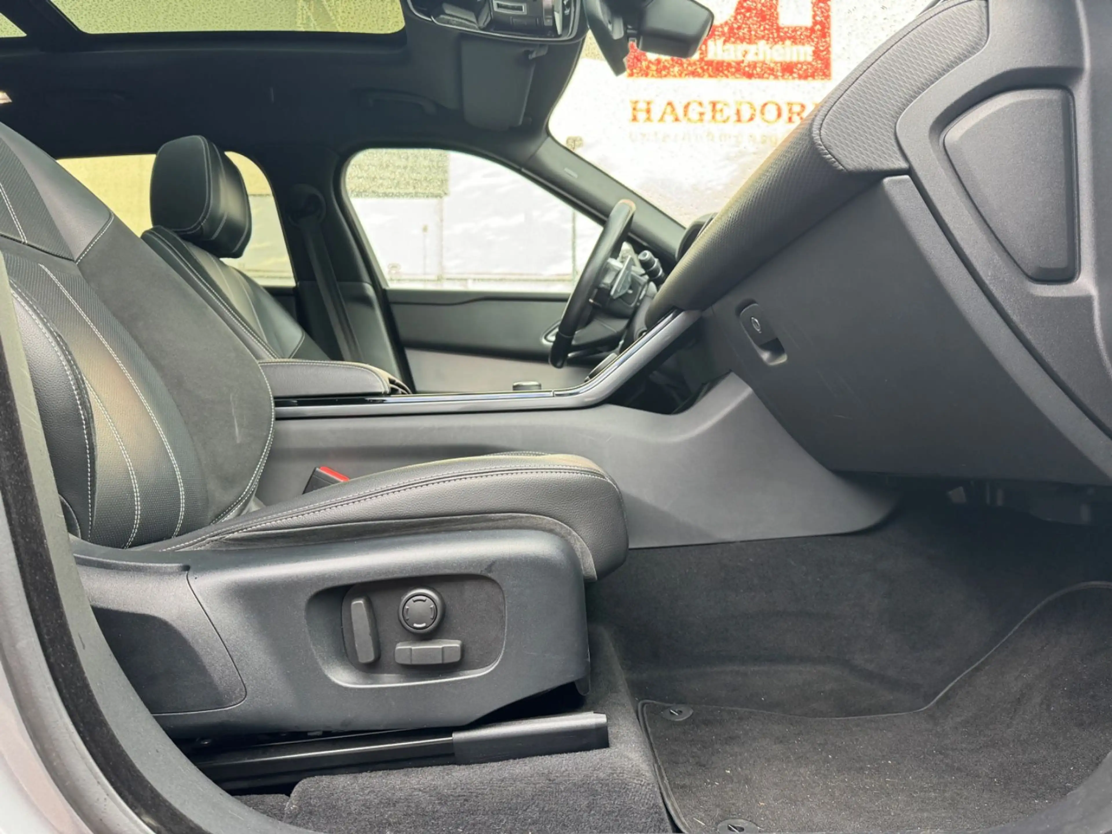 Land Rover Range Rover Velar R-Dynamic S PANO/HEAD-UP/KAMERA — photo 10