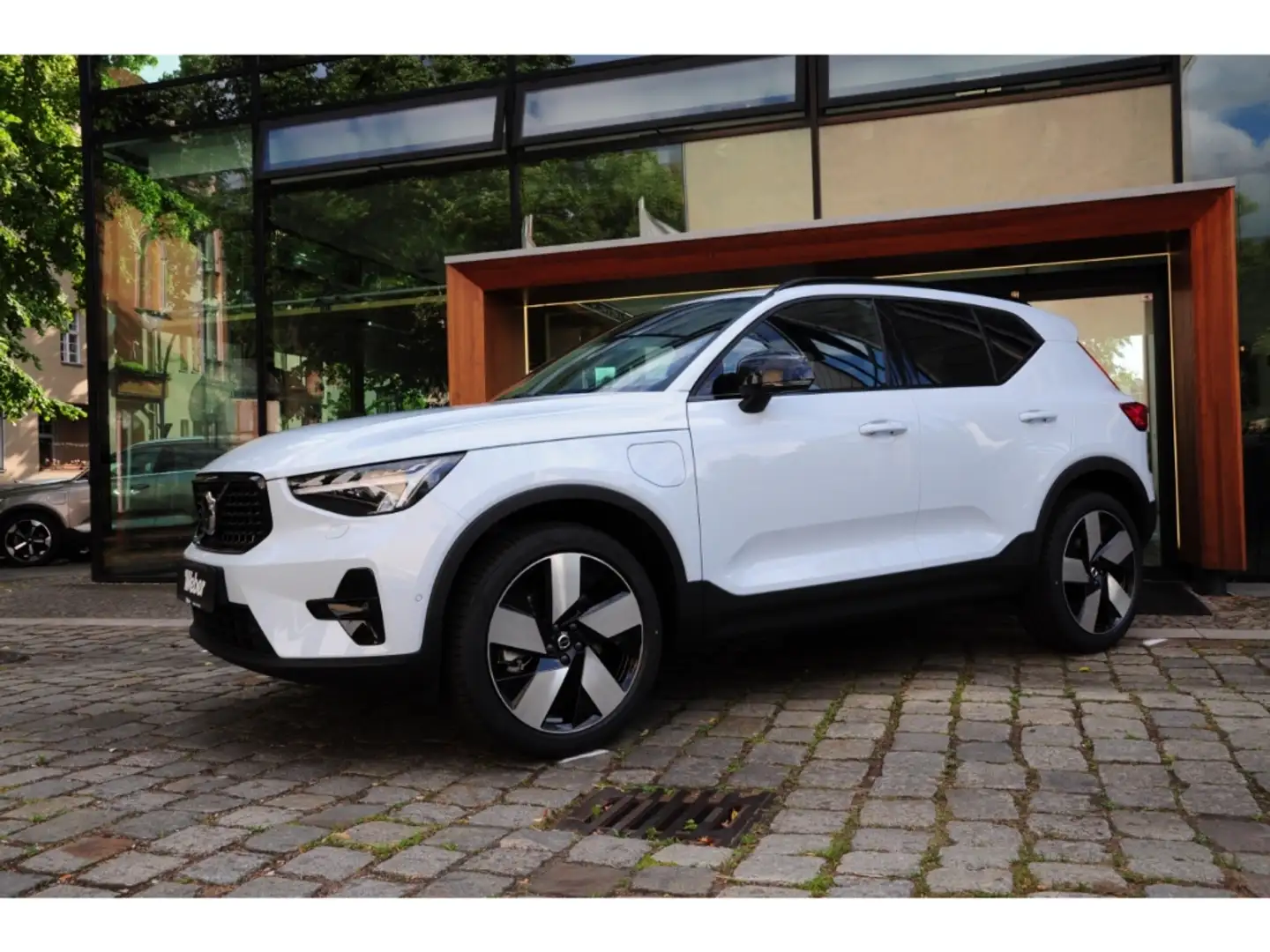Volvo XC40 T5 Recharge Ultimate Dark *BLIS*ACC*360*FH*SOFORT* Bleu - 2