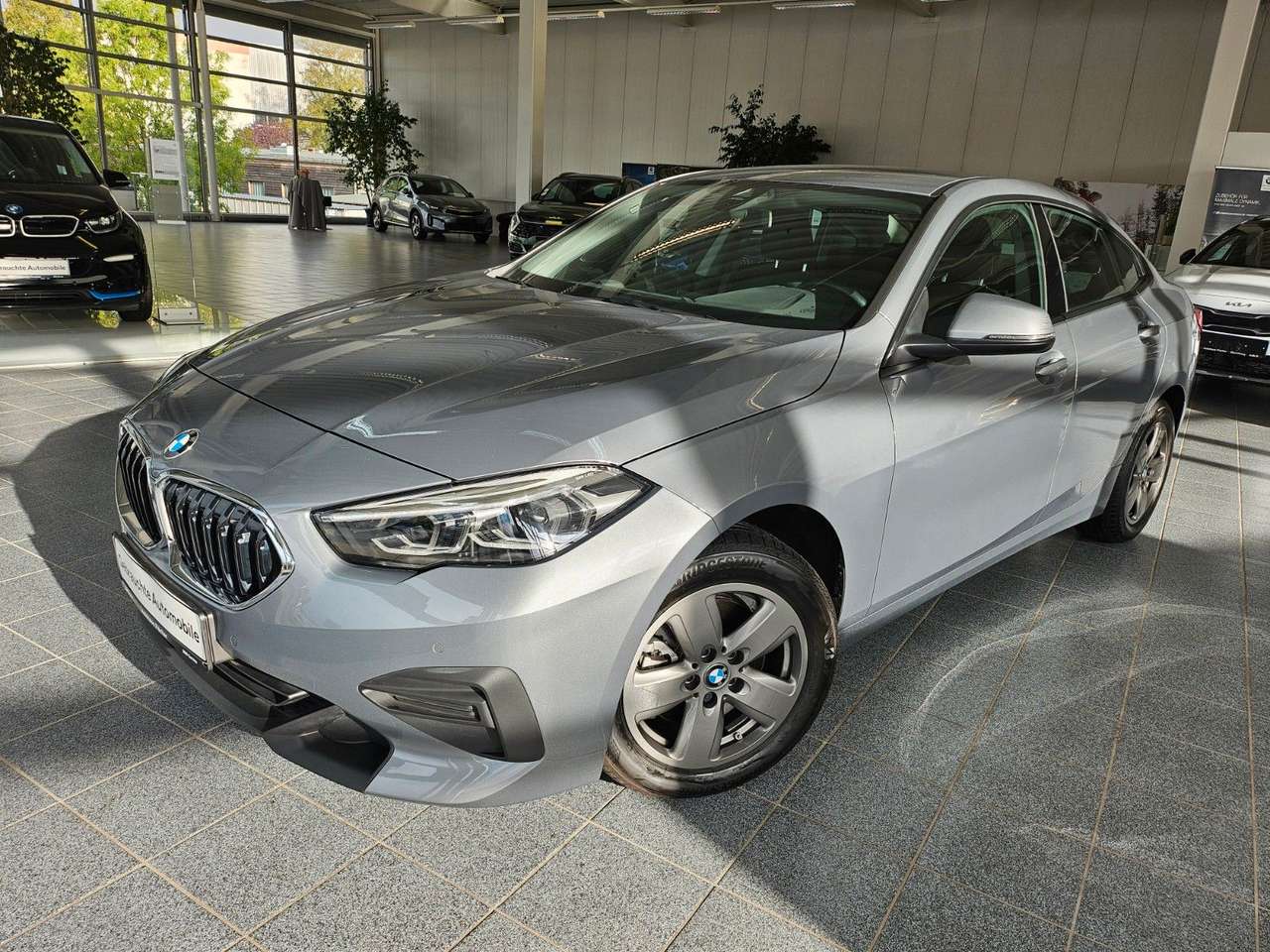 BMW 218 2023 — i Gran Coupe  Advantage