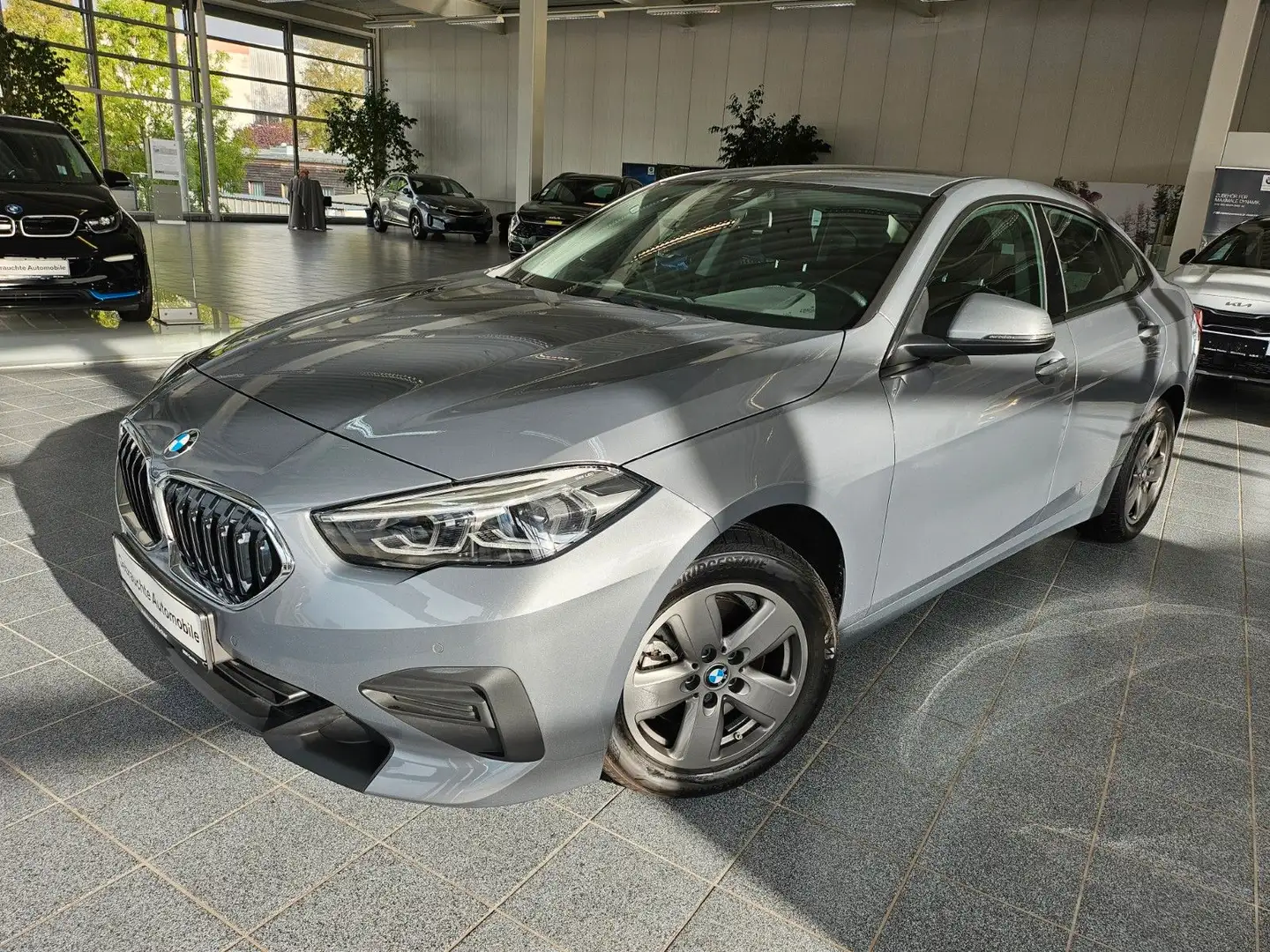 BMW 218 i Gran Coupe  Advantage Grau - 1
