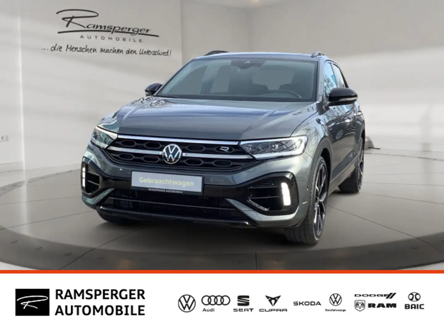 Volkswagen T-Roc 2.0 TSI DSG R ACC Matrix Akra Pano 19 Zoll Grau - 1