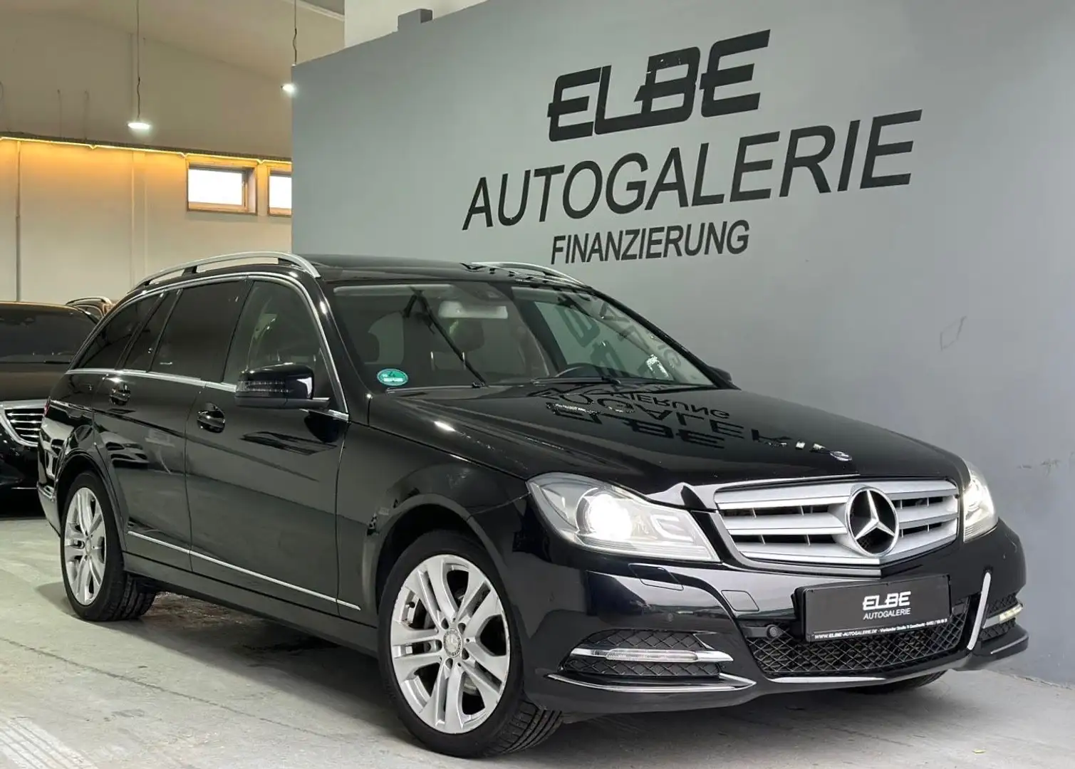 Mercedes-Benz C 250 T CDI BlueEfficiency Avantgarde Voll-Leder Noir - 1