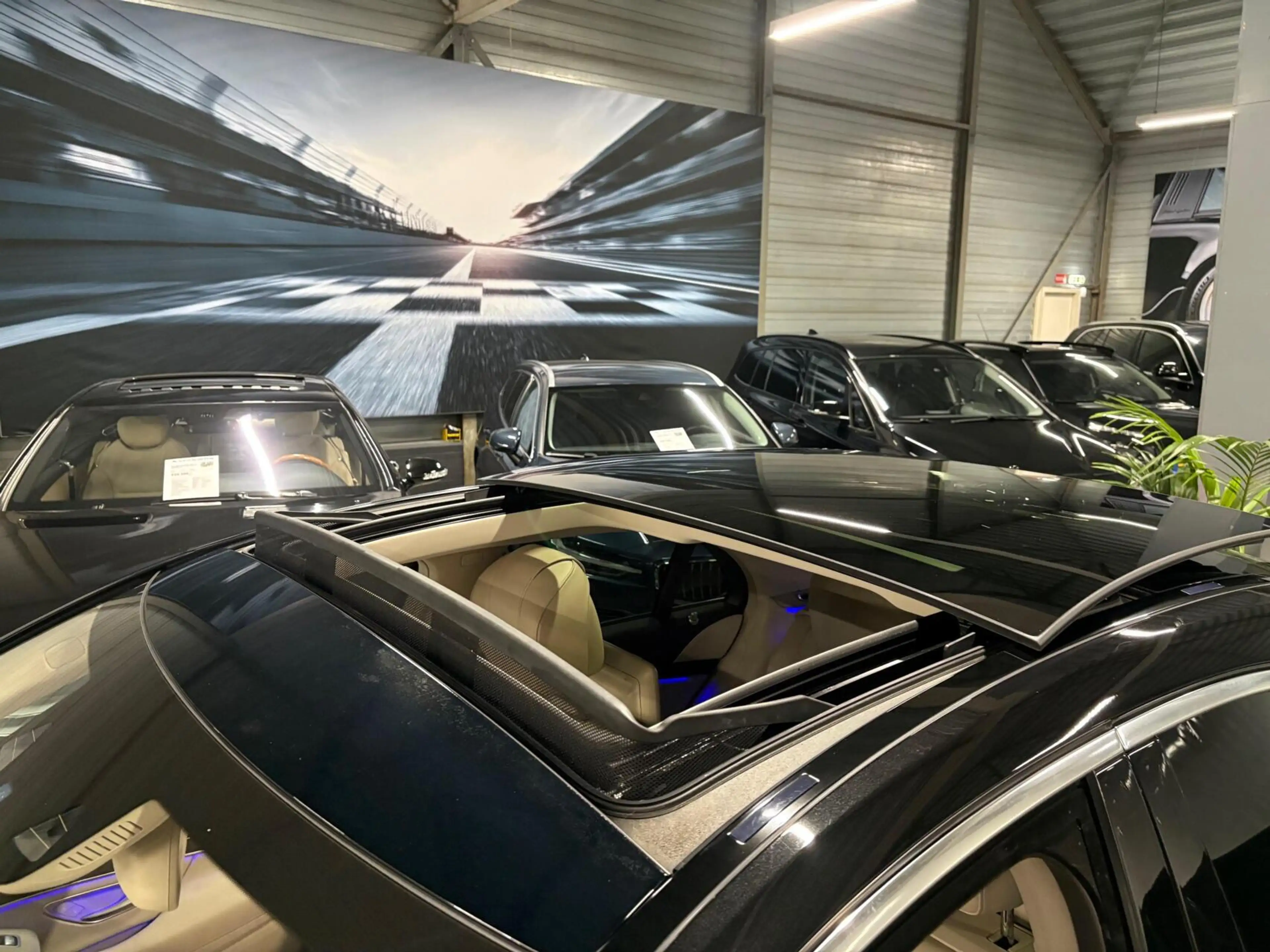 Mercedes-Benz S 400 400H Lang Prestige Plus|Burmester|Massage| — photo 23