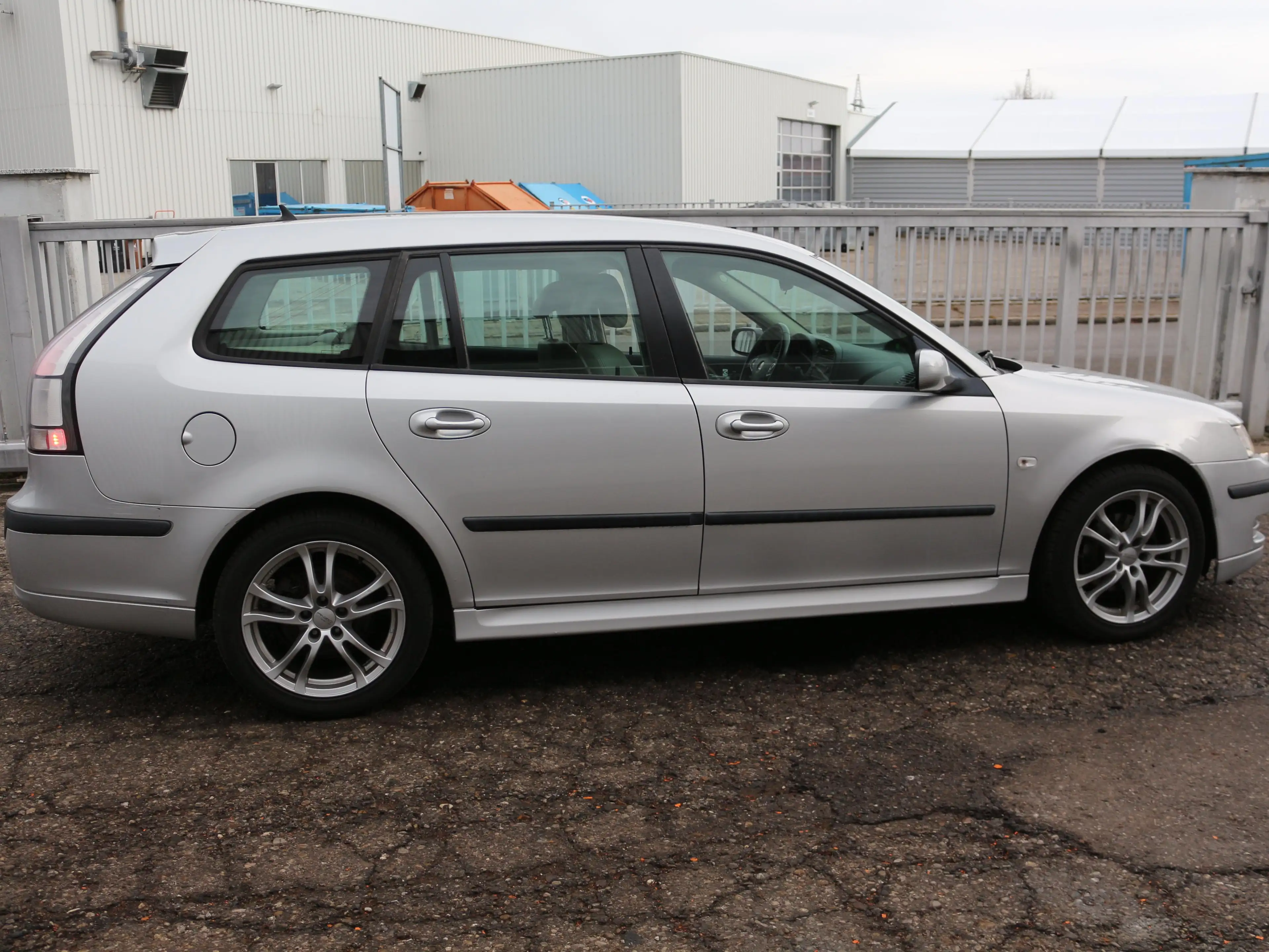 Saab 9-3 2.0 t Vector 175 PS 17 Zoll TÜV neu — photo 7