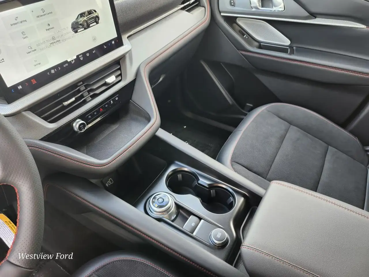 Ford Explorer снимка Ford Explorer