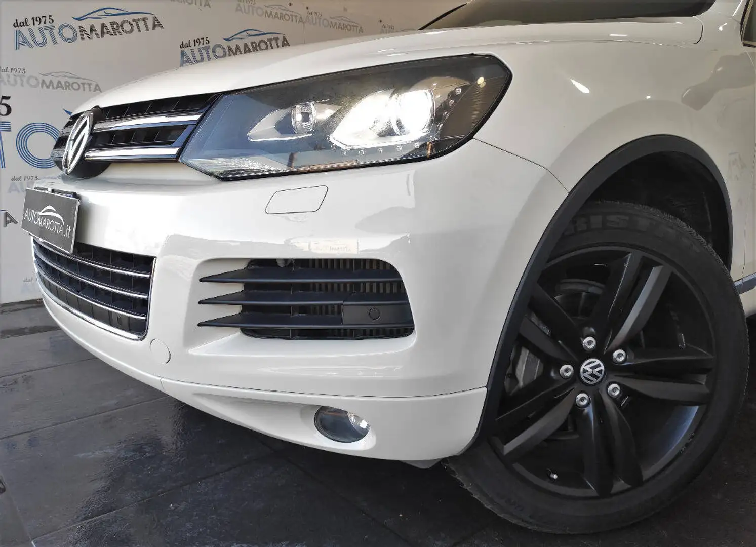 Volkswagen Touareg 3.0 V6 tdi Executive TETTO! FARI A LED! Blanc - 2