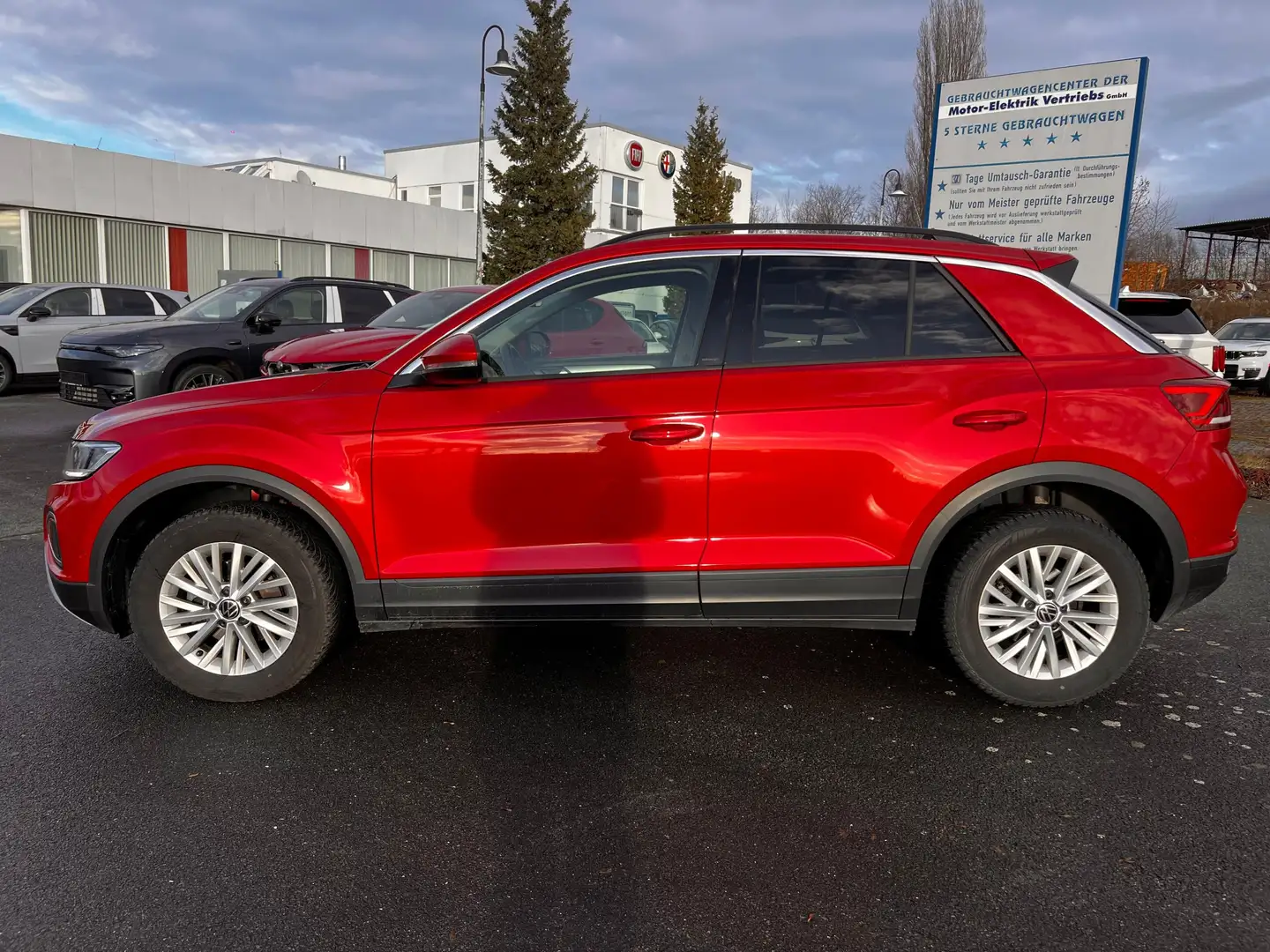 Volkswagen T-Roc Life 1.5 TSI inkl. Standheizung Rot - 2