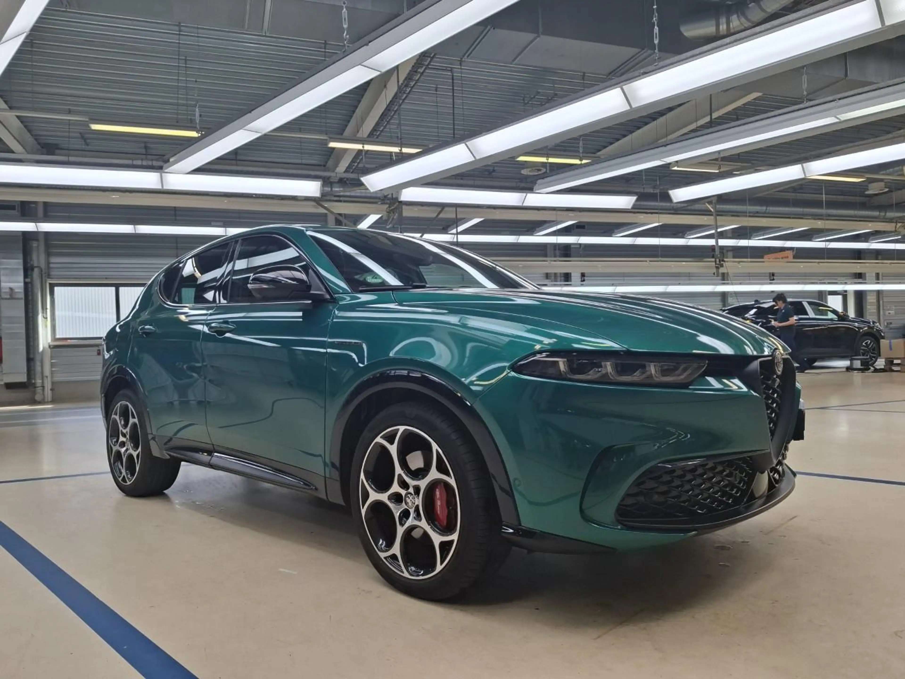 Alfa Romeo Tonale 1.5T Hybrid Sprint — photo 4