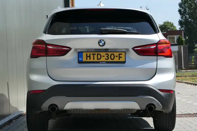 BMW X1 view 9