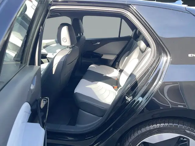 Volkswagen ID.3 view 12