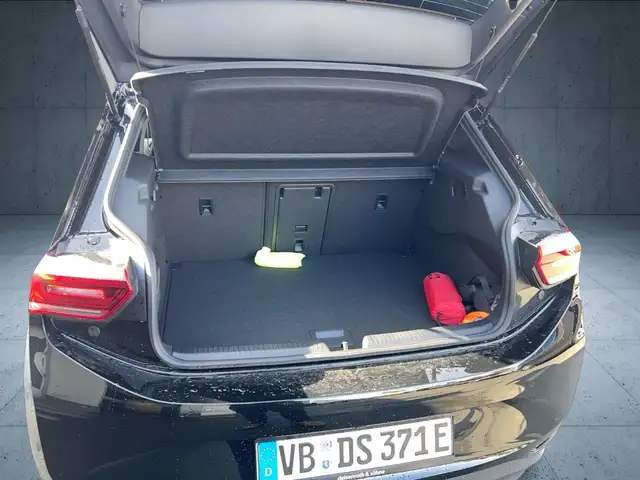 Volkswagen ID.3 view 13