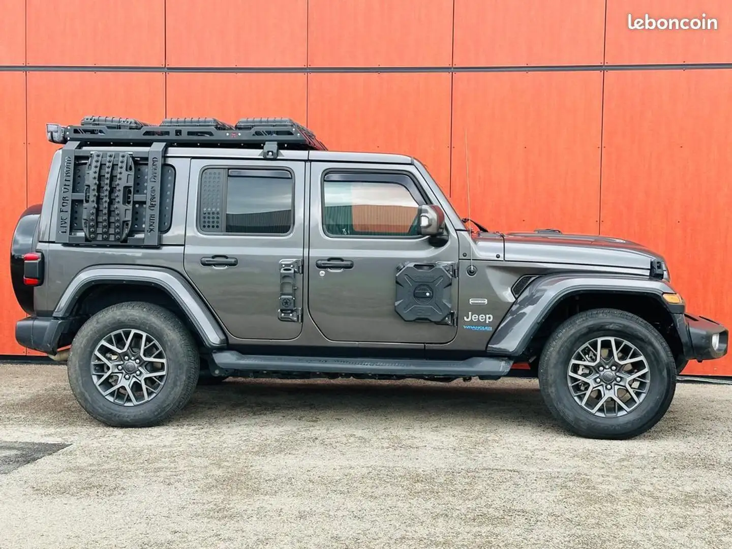 Jeep Wrangler 4XE Hybrid 381CH Finition Overland 1ere main TVA R Gris - 2