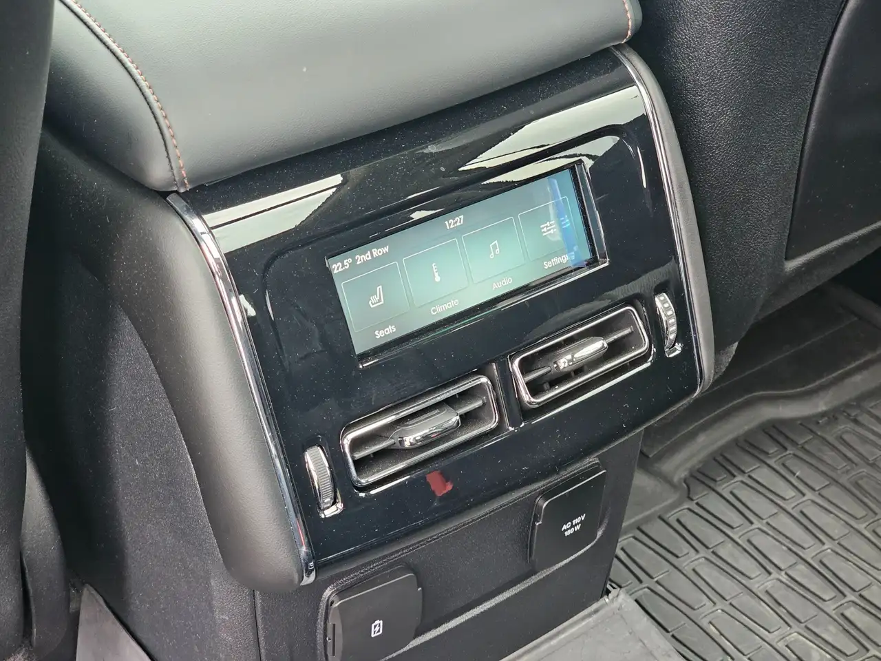Lincoln Aviator снимка Lincoln Aviator