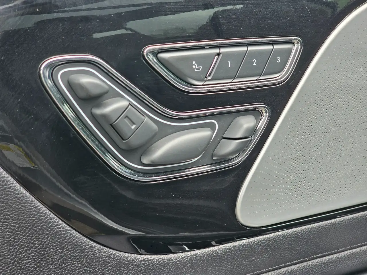 Lincoln Aviator снимка Lincoln Aviator