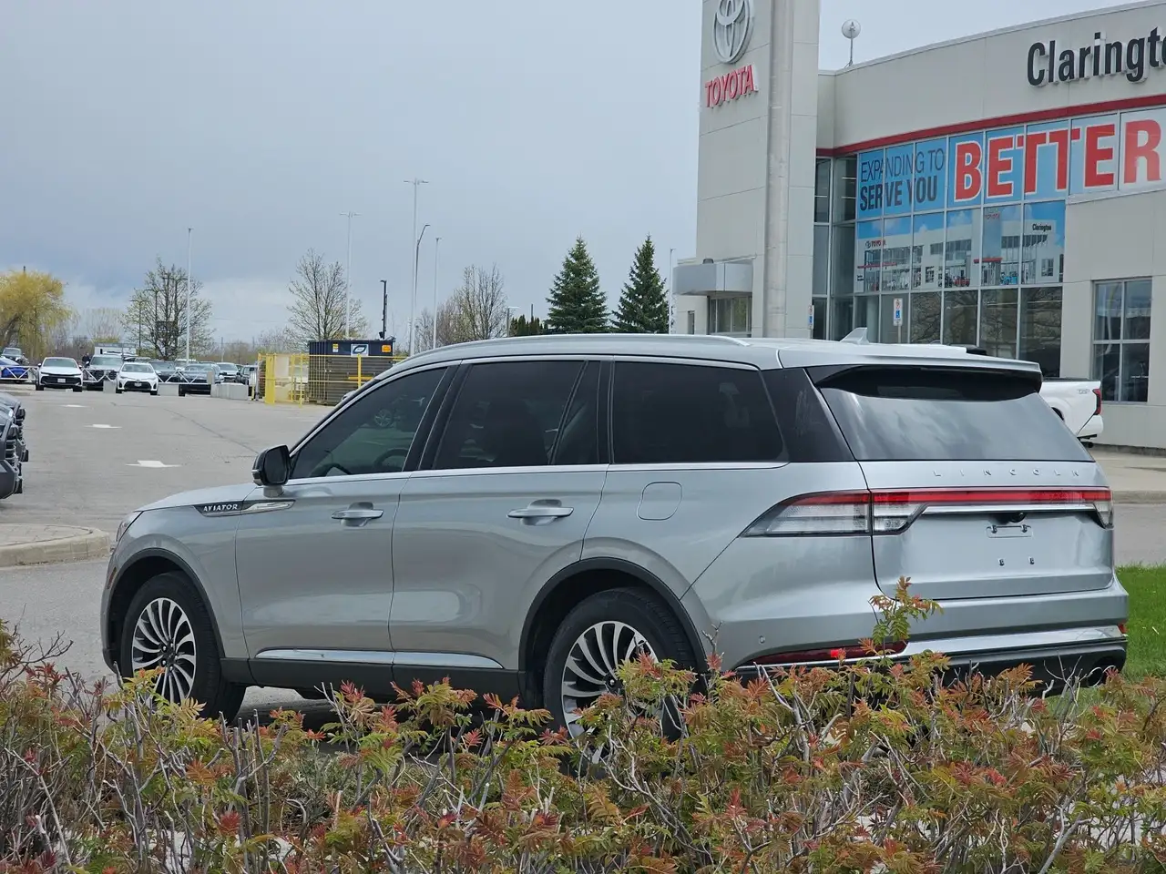 Lincoln Aviator снимка Lincoln Aviator