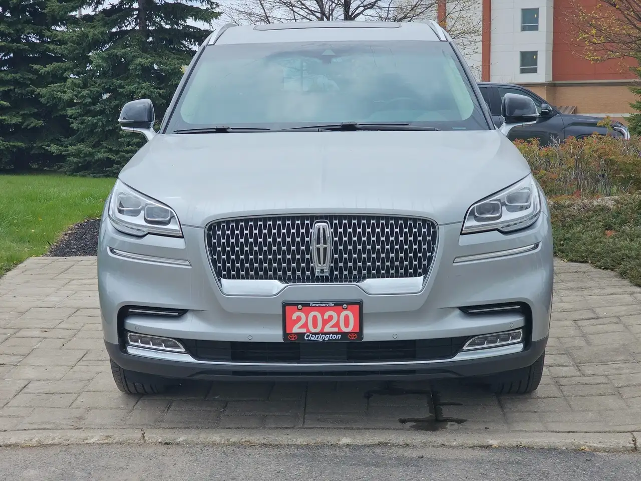 Lincoln Aviator снимка Lincoln Aviator