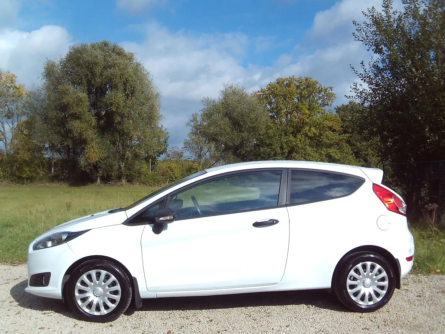 Ford Fiesta 80dkm Lichte Vracht 4990 +a/c Keuring Top Nw st 16 Blanc - 1