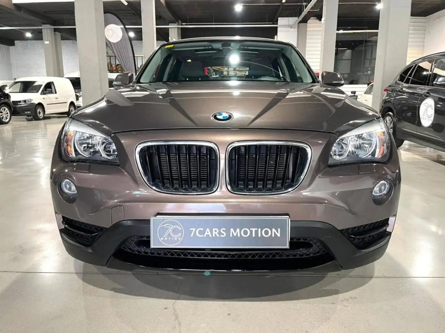 BMW X1 sDrive 18d Bruin - 2