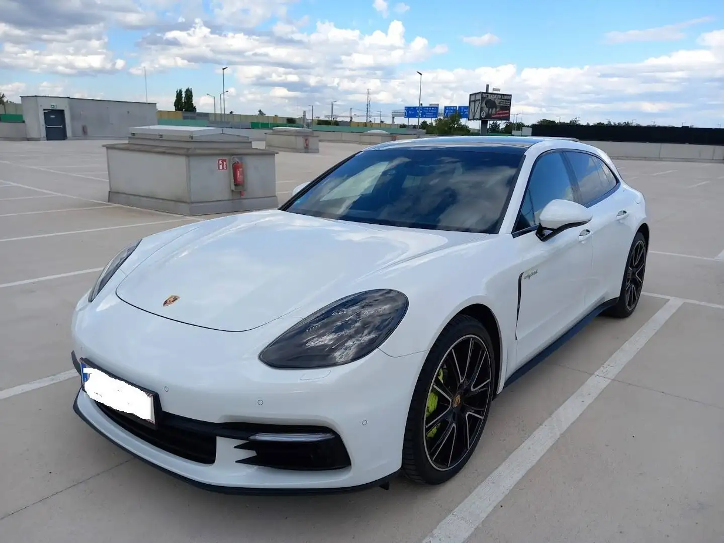 Porsche Panamera Panamera 4 E-Hybrid PHEV Sport Turismo Aut. Sport Weiß - 1