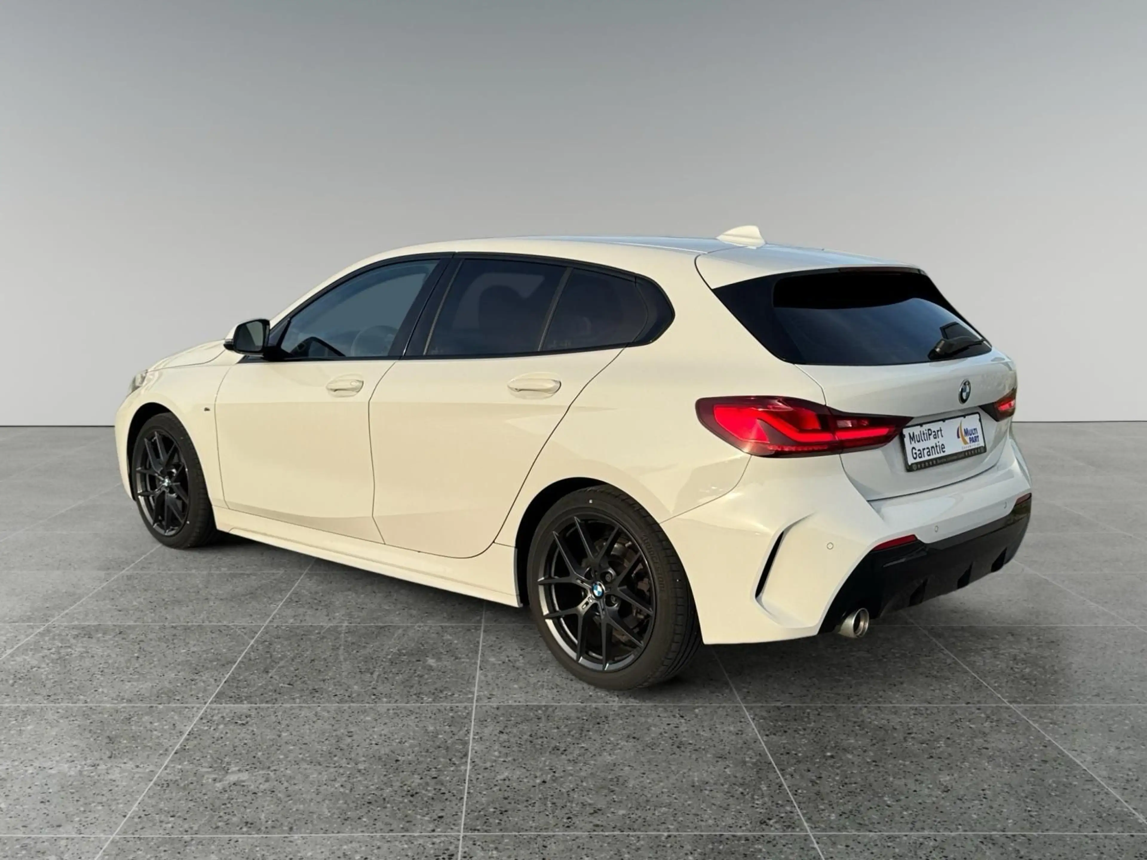 BMW 118 i M Sport LED/Carplay/8fach/TÜV&Service Neu — photo 7