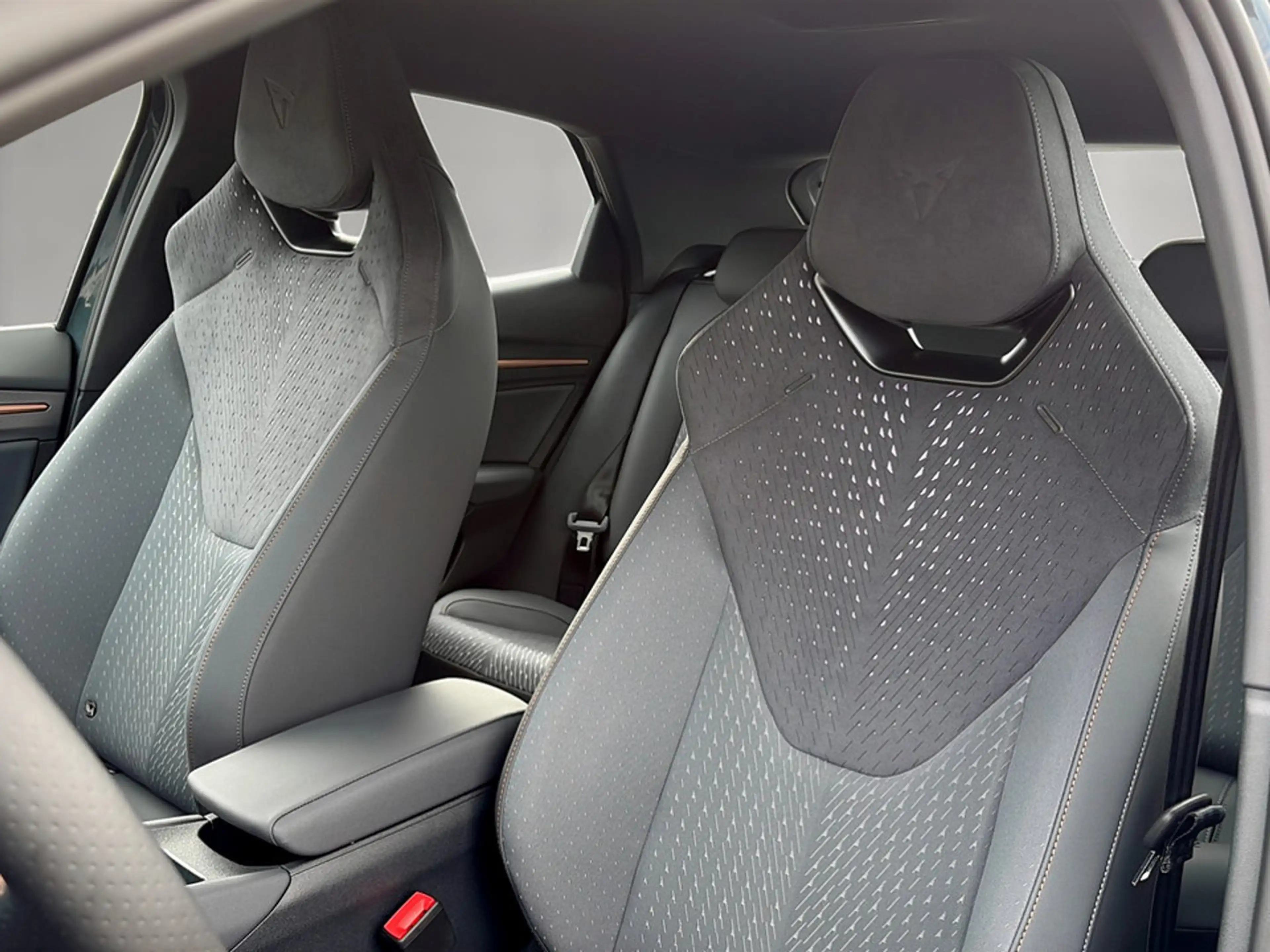 CUPRA Raval ENDURANCE 52/55 155kW/210 PS — photo 8