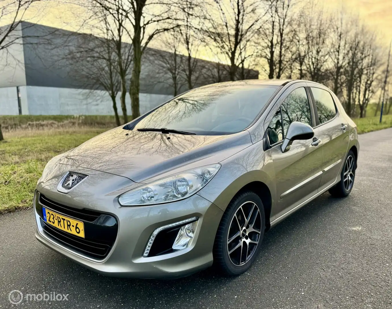 Peugeot 308 1.6 VTi Melbourne*PARKEERSENSOR*AIRCO*TREKHAAK Gris - 1