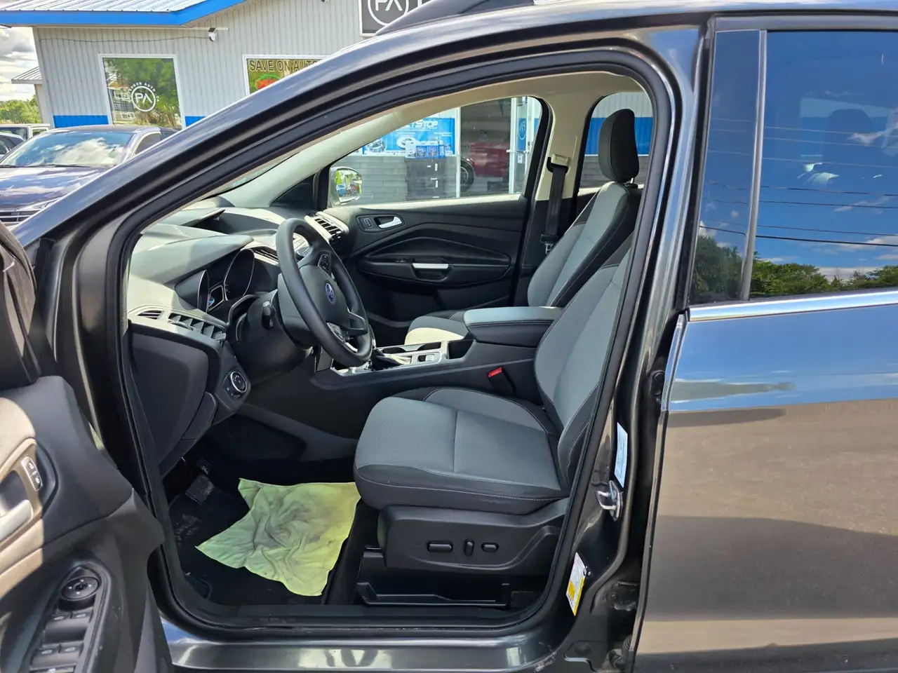 Ford Escape снимка Ford Escape