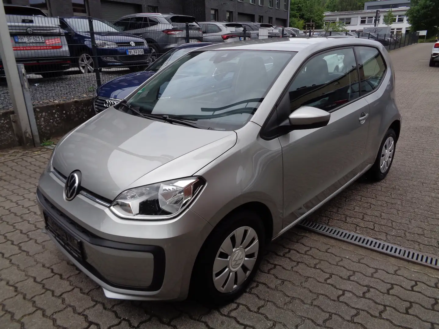 Volkswagen up! 1.0, Klima, Tempomat, PDC+Kamera Silber - 2