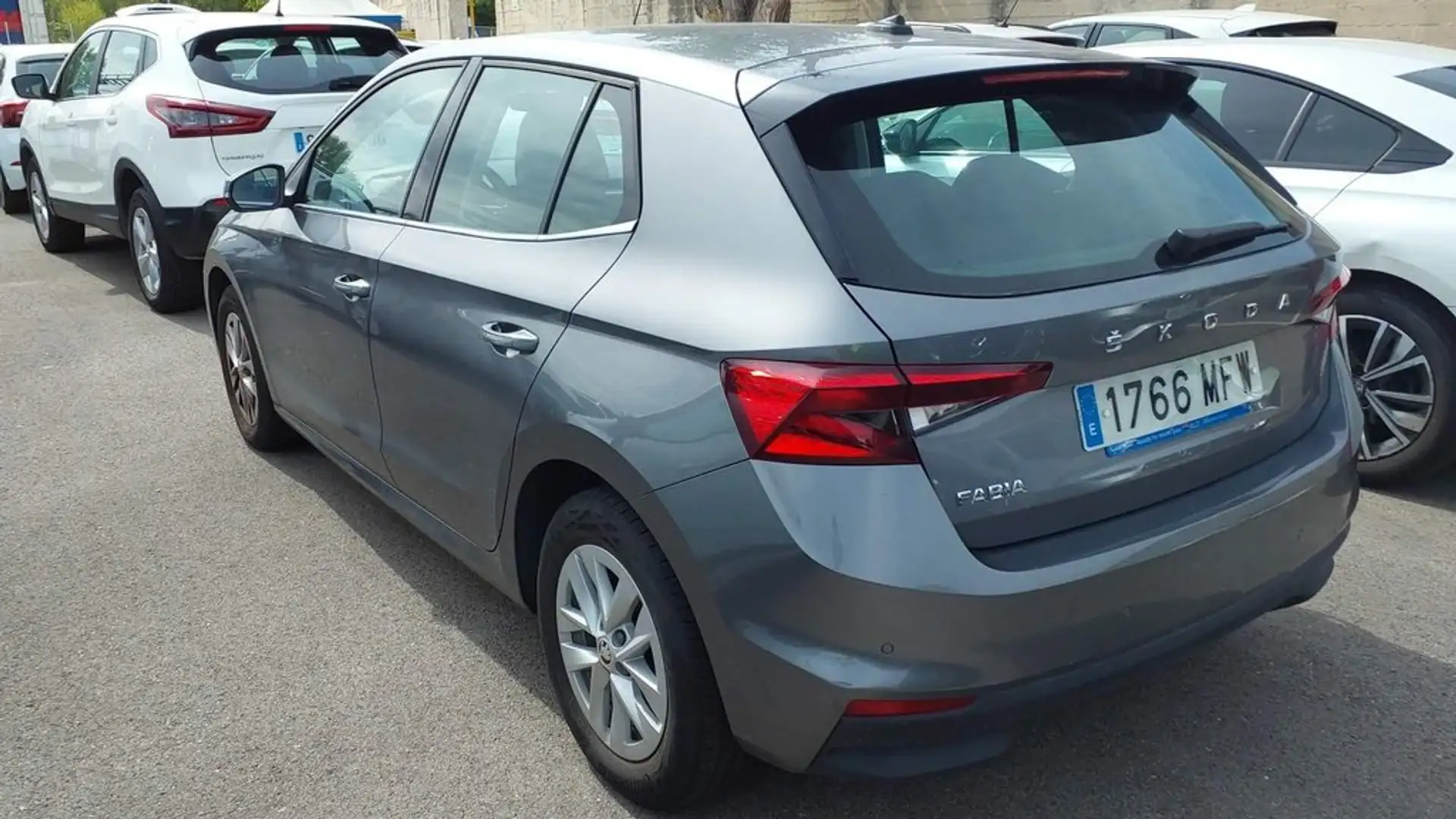 Skoda Fabia 1.0 MPI Ambition 59kW Gris - 2