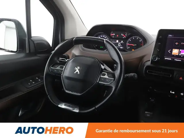 Peugeot Rifter view 13