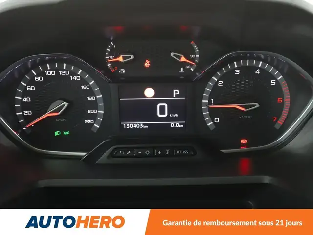 Peugeot Rifter view 23