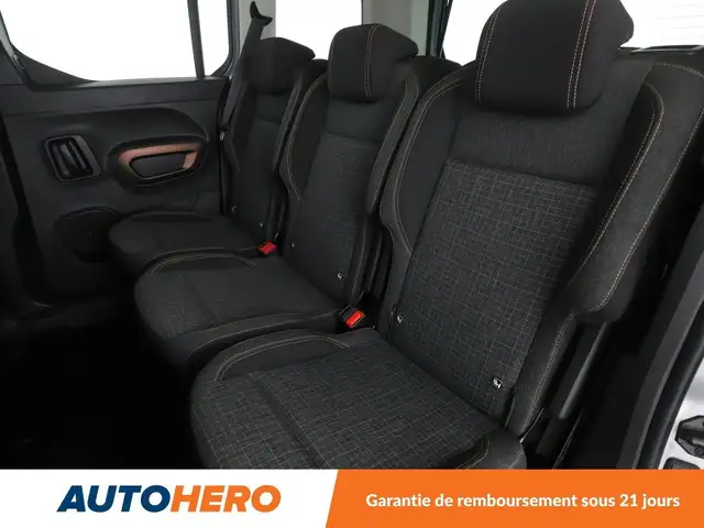 Peugeot Rifter view 16
