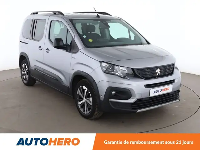 Peugeot Rifter view 8
