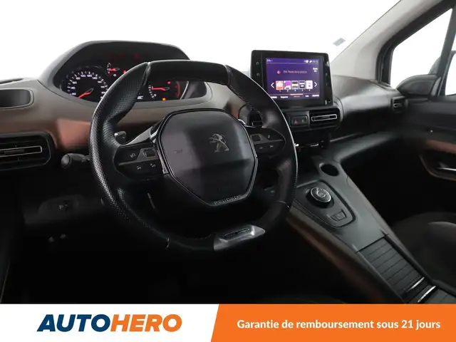 Peugeot Rifter view 11