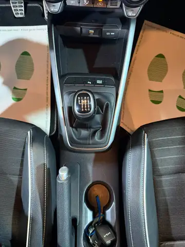 Kia Rio view 8