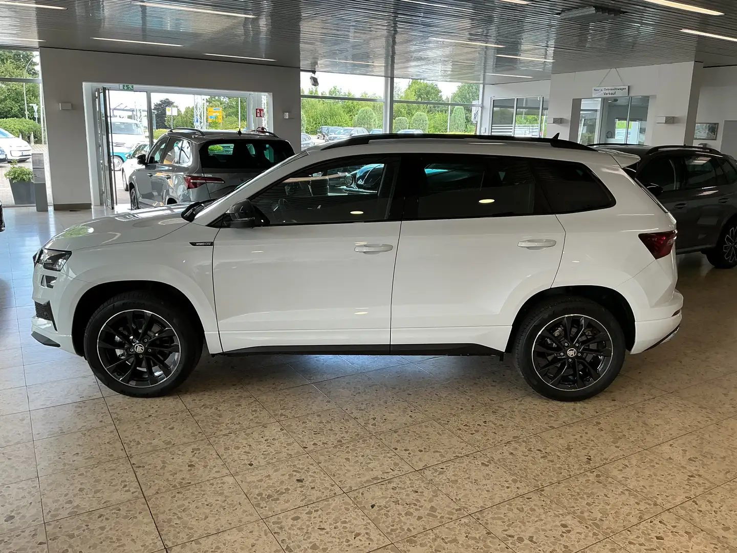 Skoda Karoq Sportline DSG AHK Rückfahrkamera Navi Blanc - 2