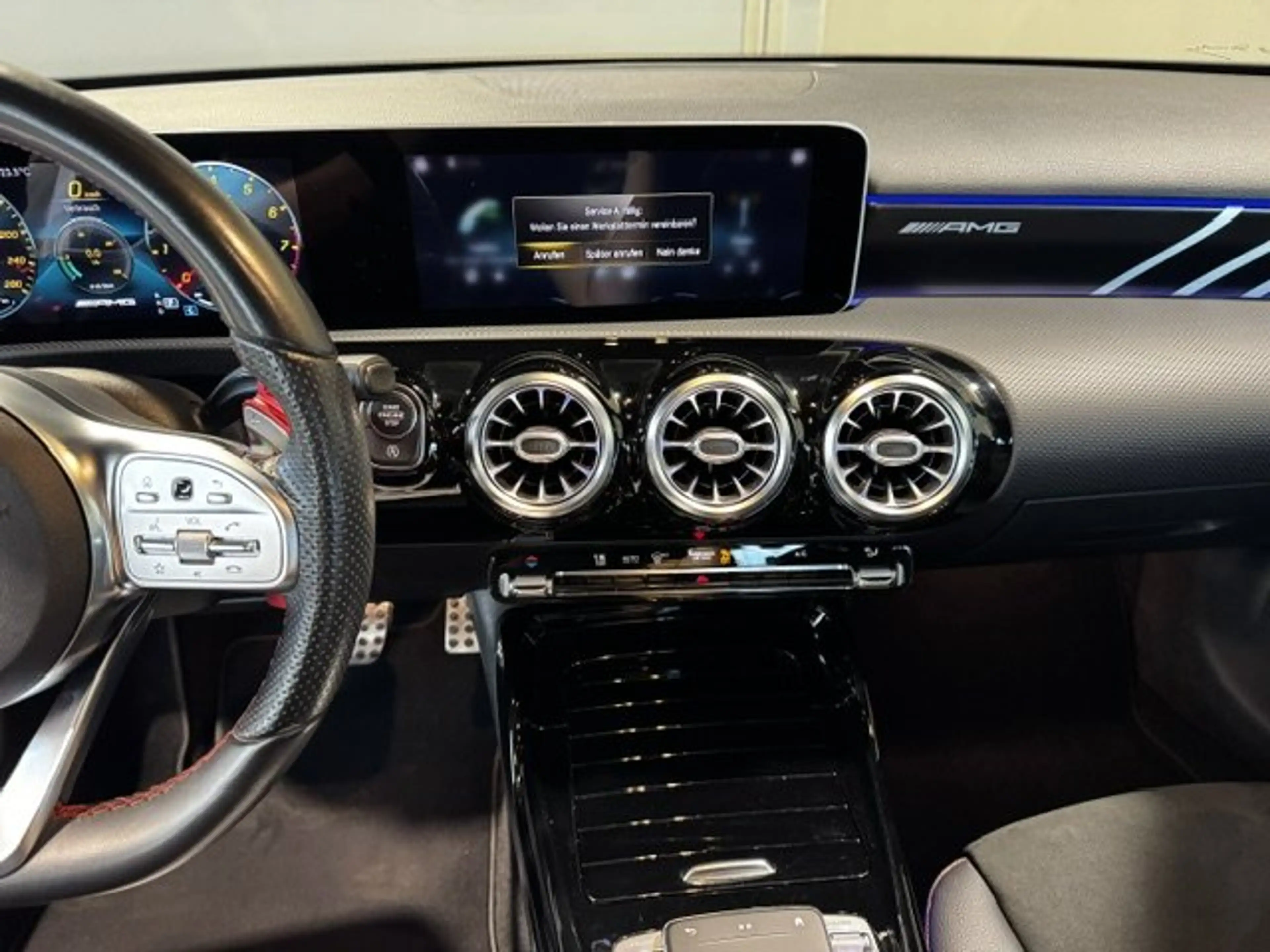Mercedes-Benz A 35 AMG 4M Limousine Night Sound/AHK/MBUX/Kamer — photo 7