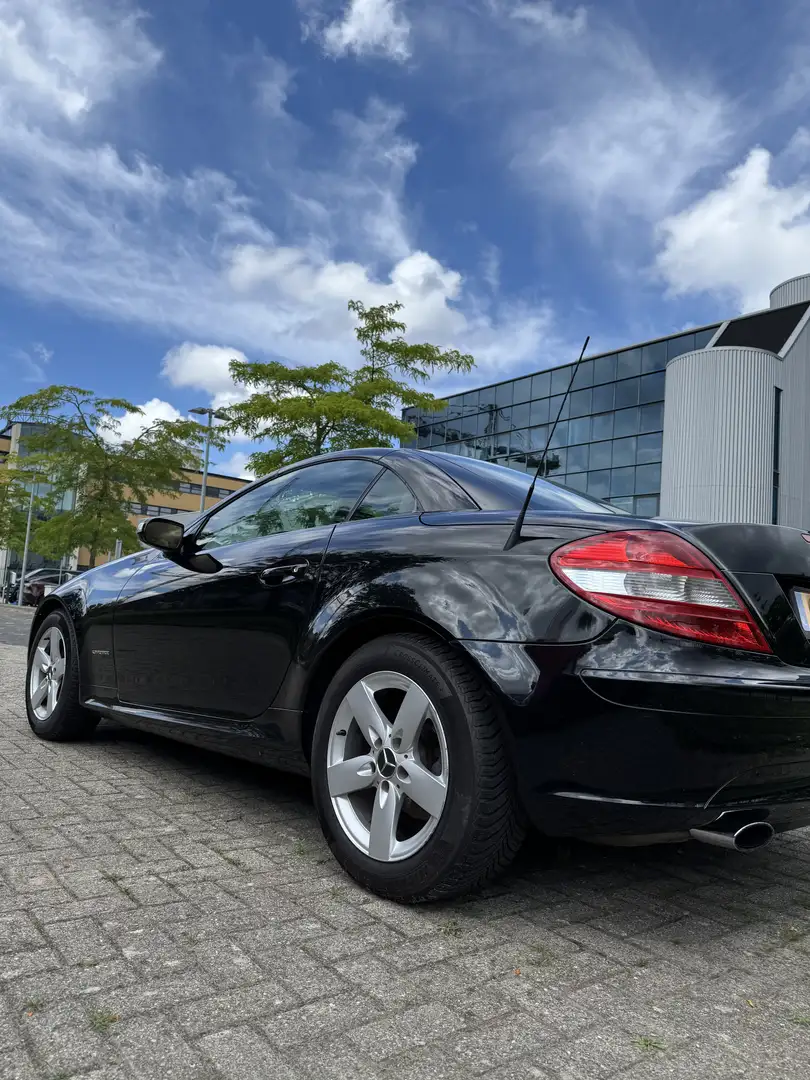 Mercedes-Benz SLK 200 Nieuwe APK | Inclusief een extra 17” breedset Zwart - 1
