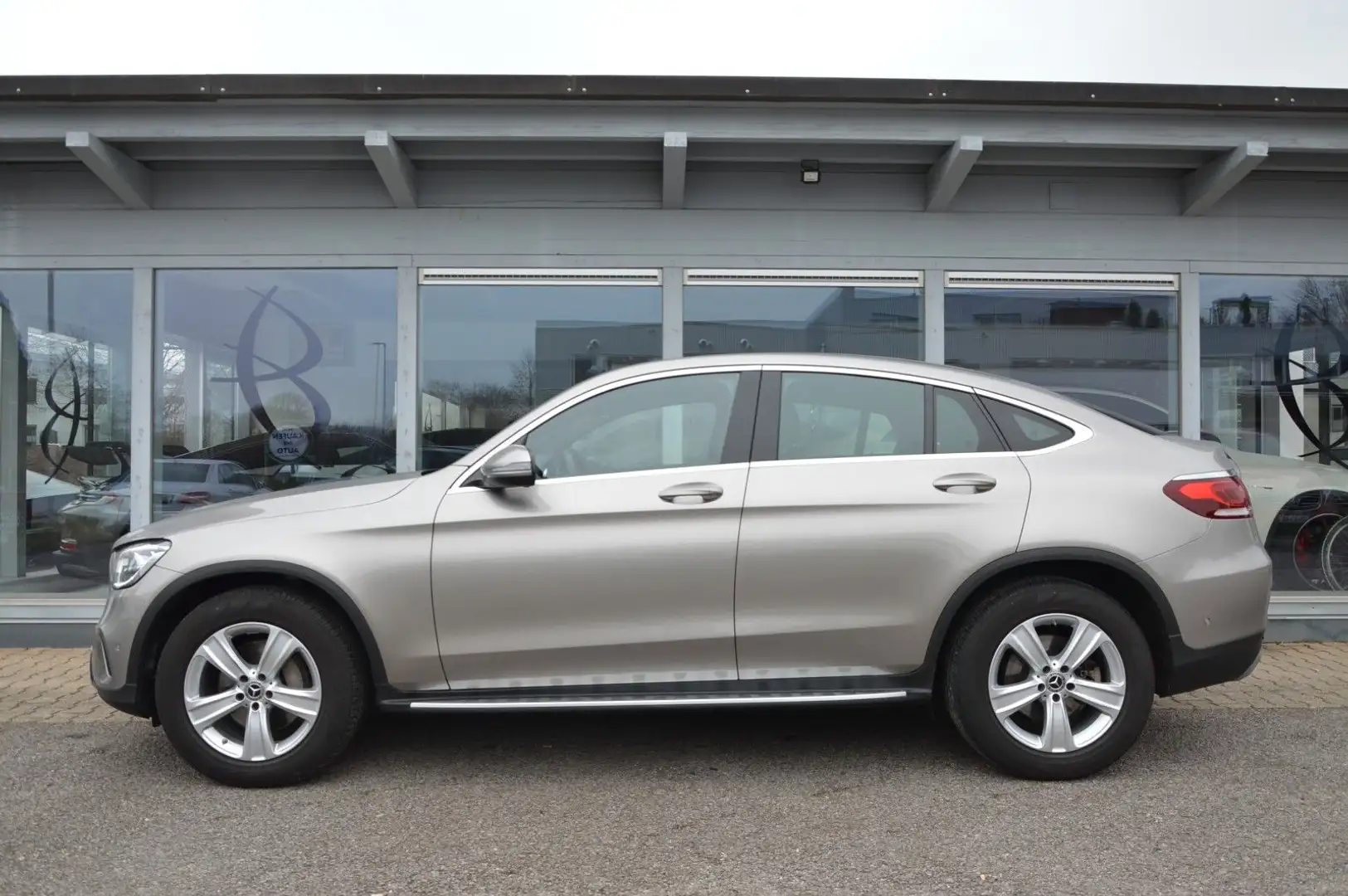 Mercedes-Benz GLC 220 d 4M Coupe *AUTOMATIK*EXCLUSIVE*CAM*AHK Silber - 2